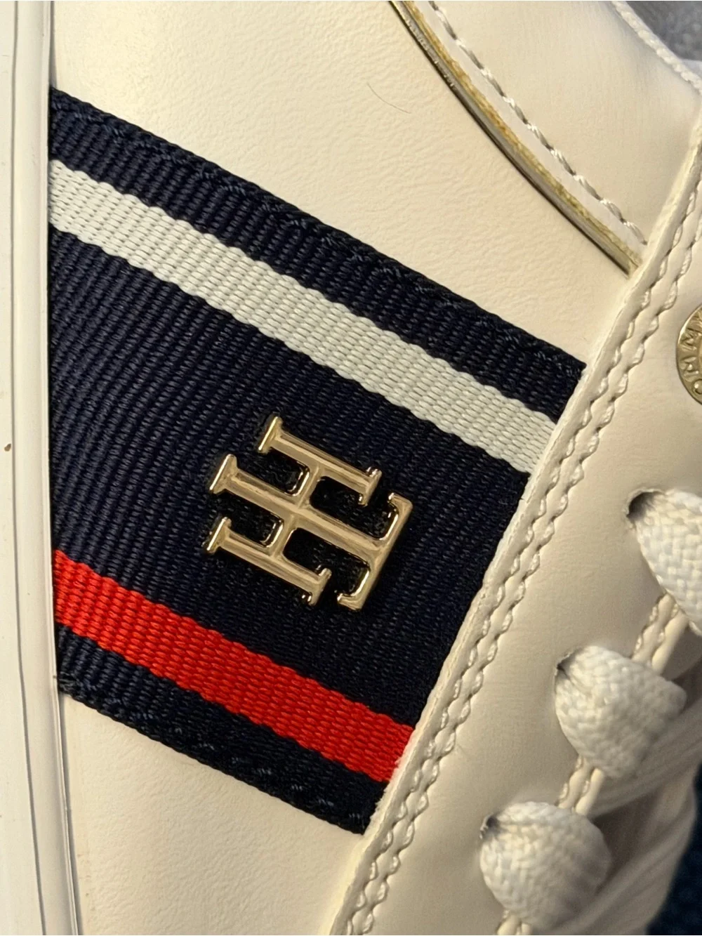 Tommy Hilfiger tommy hilfiger